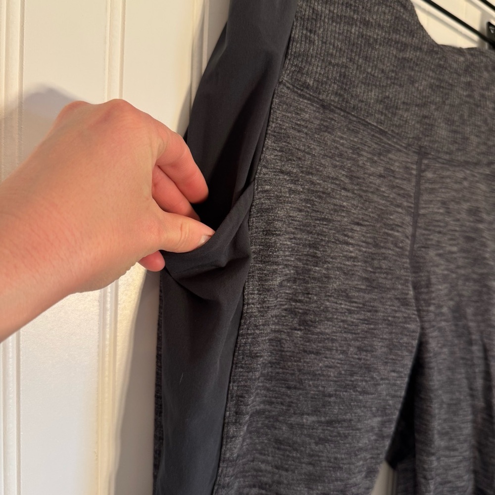 Athleta Excursion Hybrid Tight Gray Colorblock Leggings Women’s Size Small - Picture 3 of 11
